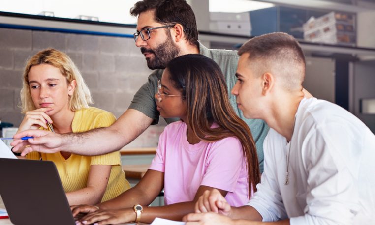 Big Data e Gestão de Dados: como professores trabalham esses temas na Educação Profissional para o Ensino Médio