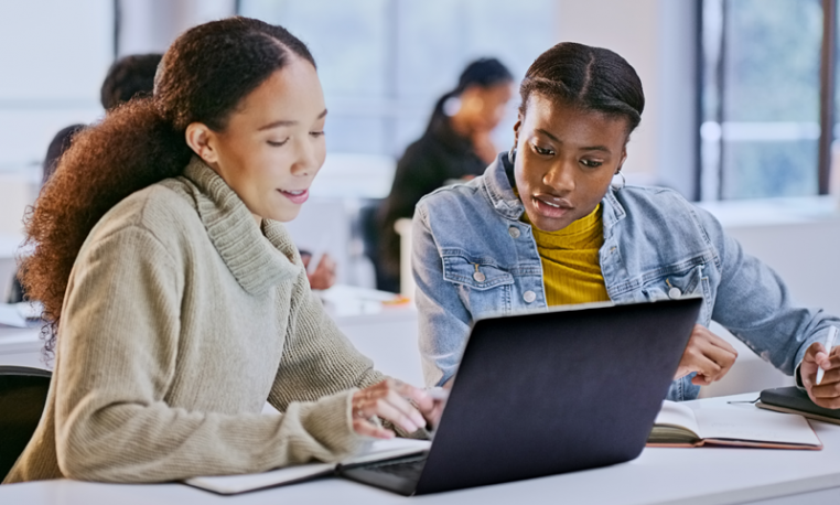 Mulheres ampliam presença na área de tecnologia