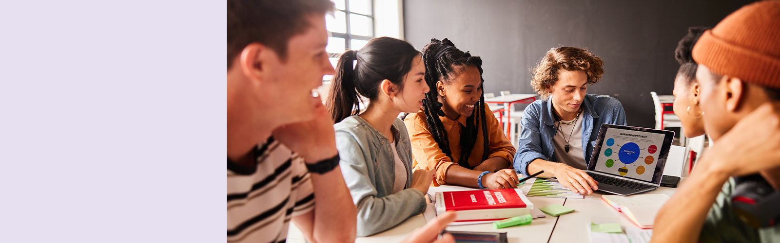 Maratonas acadêmicas permitem testar conhecimentos e vivenciar na prática o que se aprende em sala de aula.