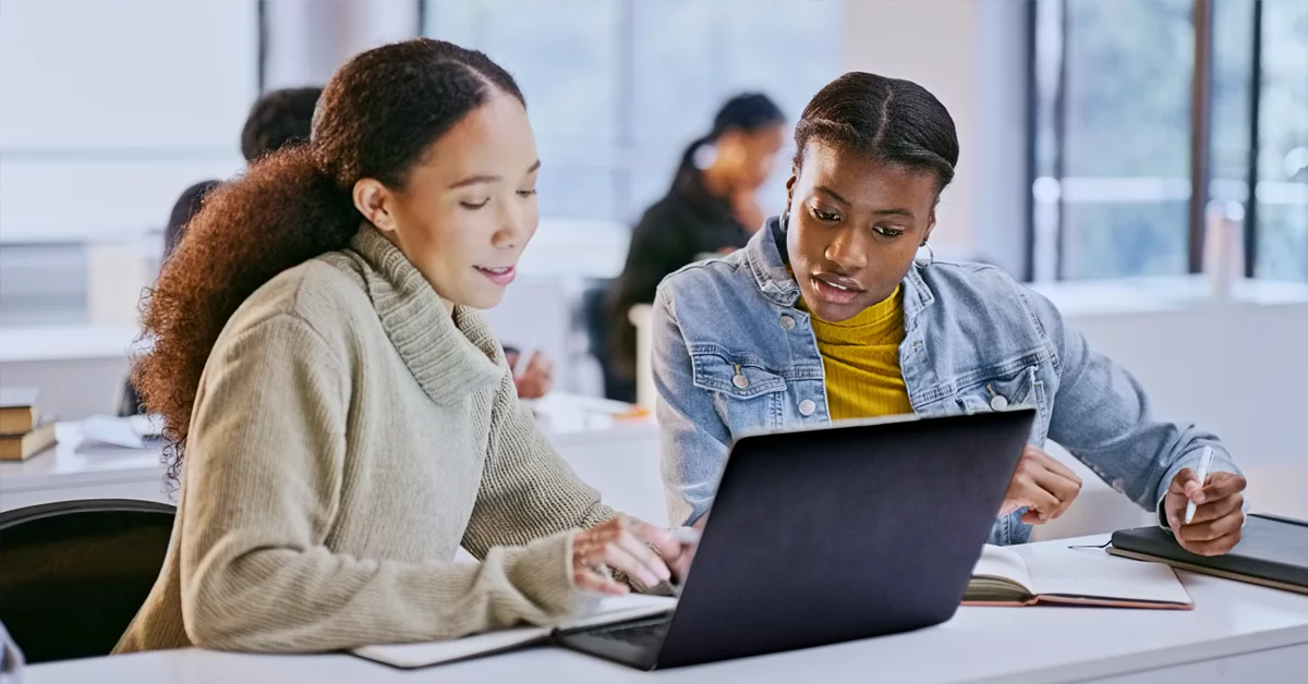 Mais mulheres conseguem empregos na área de tecnologia