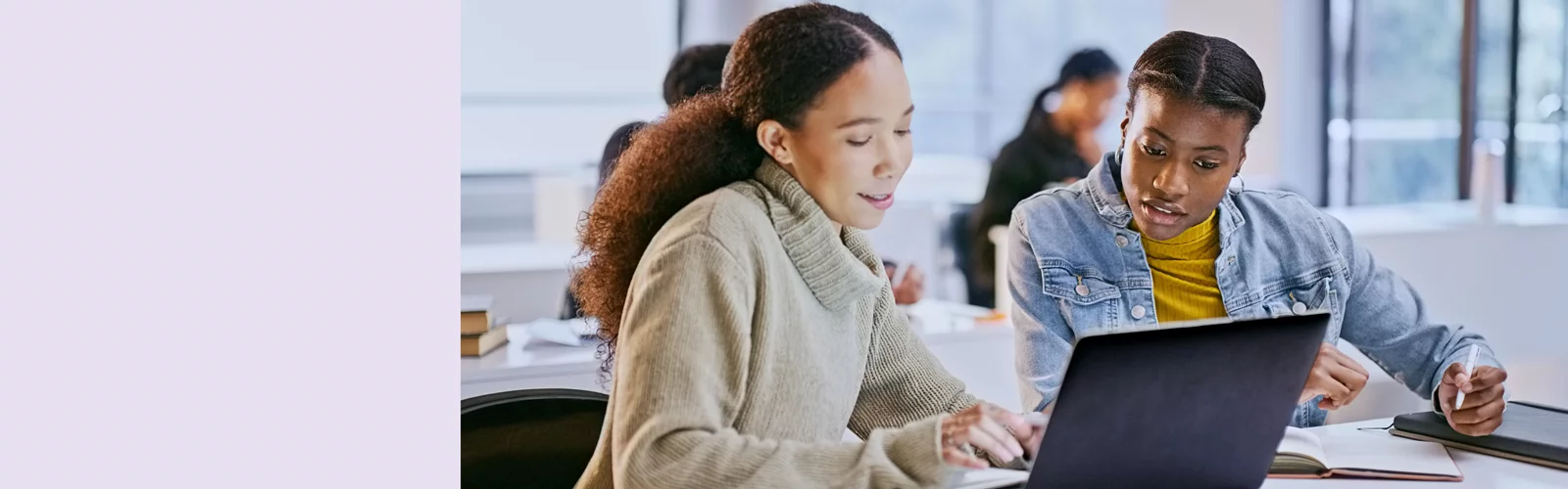 Mais mulheres conseguem empregos na área de tecnologia